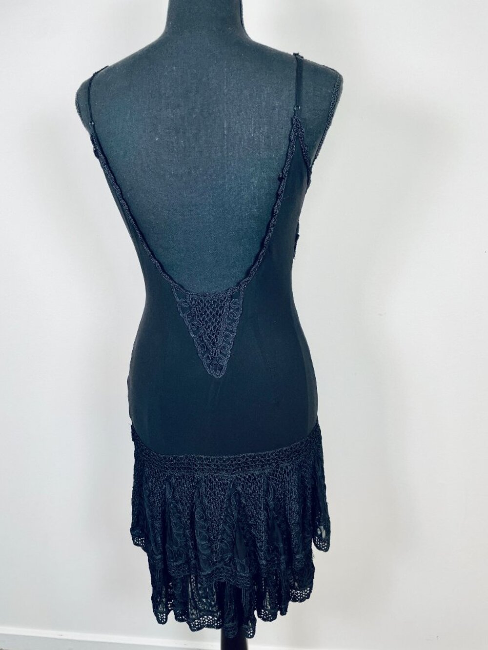 CACHE Vintage Black 100% Silk Slip dress, Size 8 - Picture 2 of 11